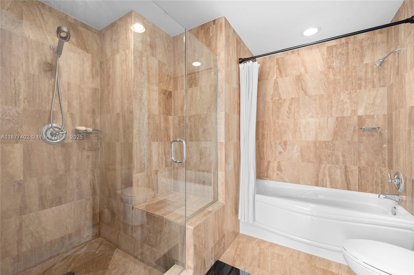 image Met 1 Condo11