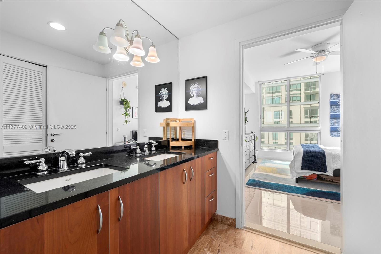 image Met 1 Condo12
