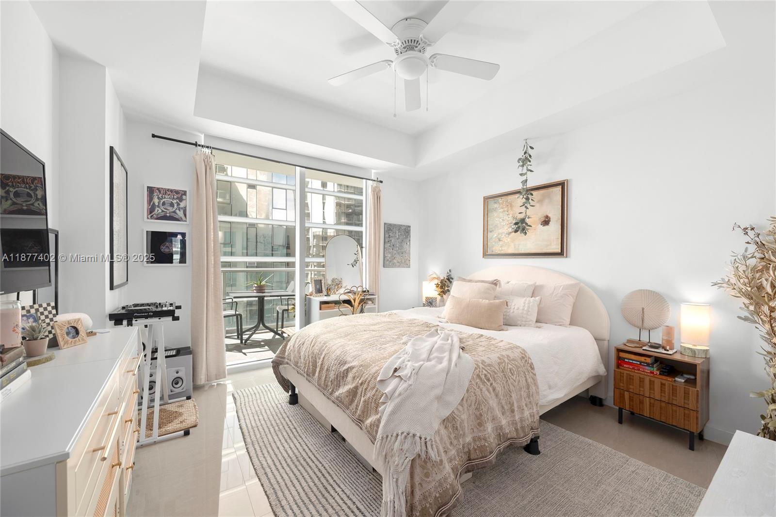 image Met 1 Condo14