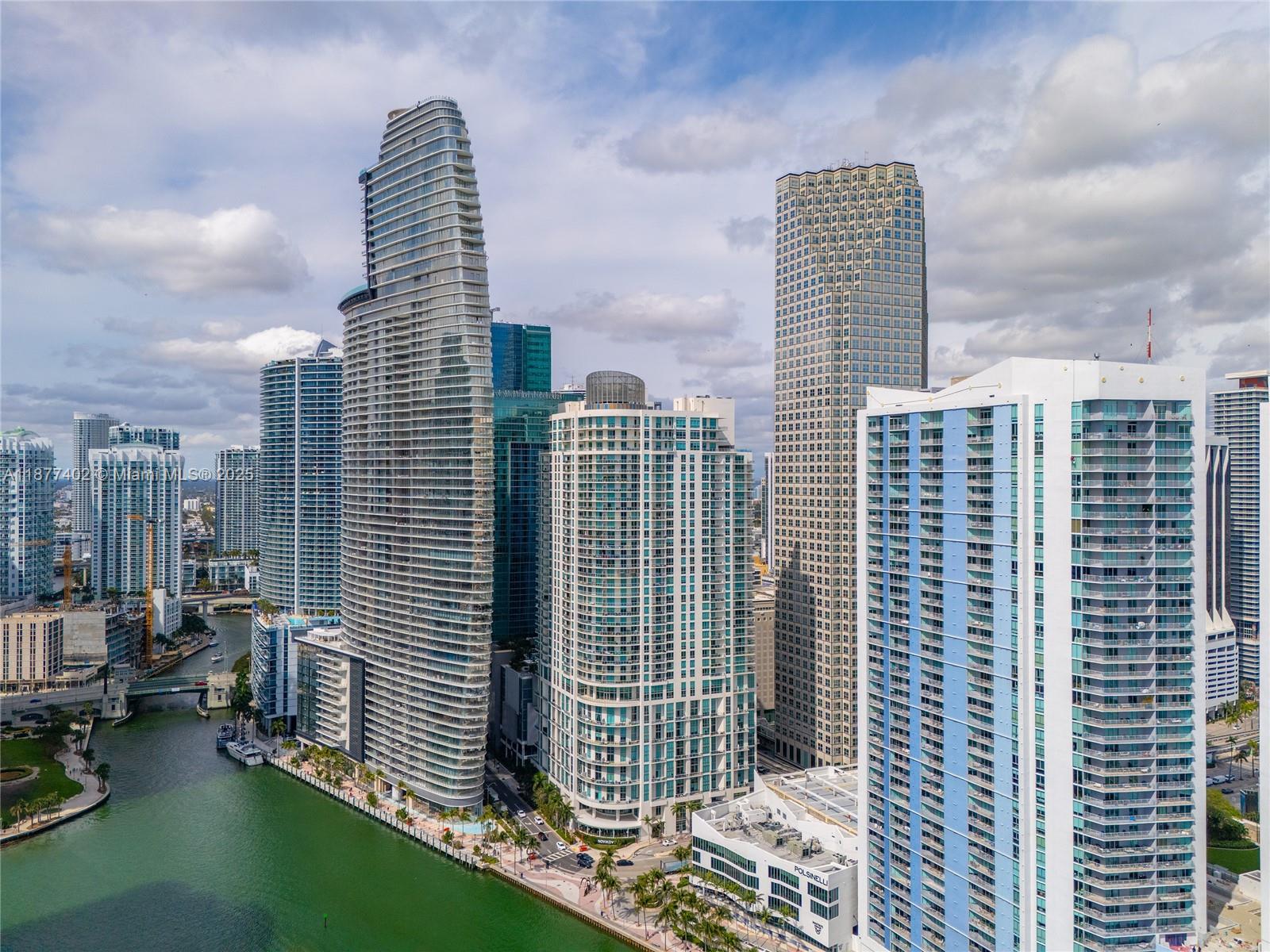image Met 1 Condo19