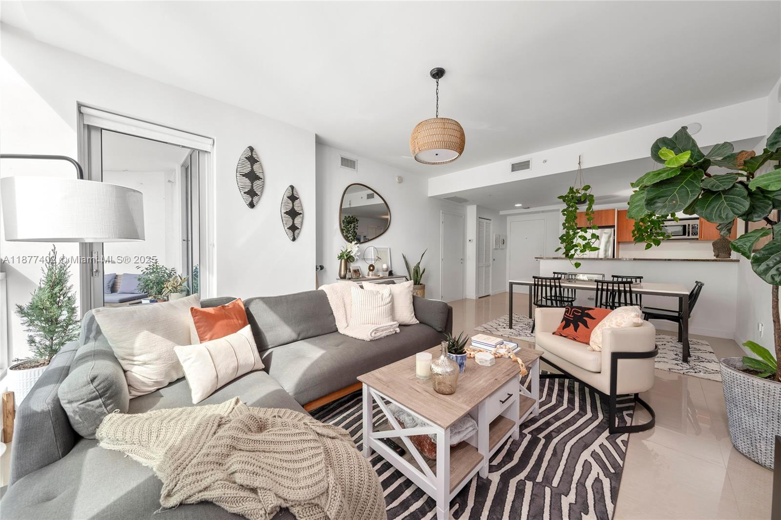 image Met 1 Condo2