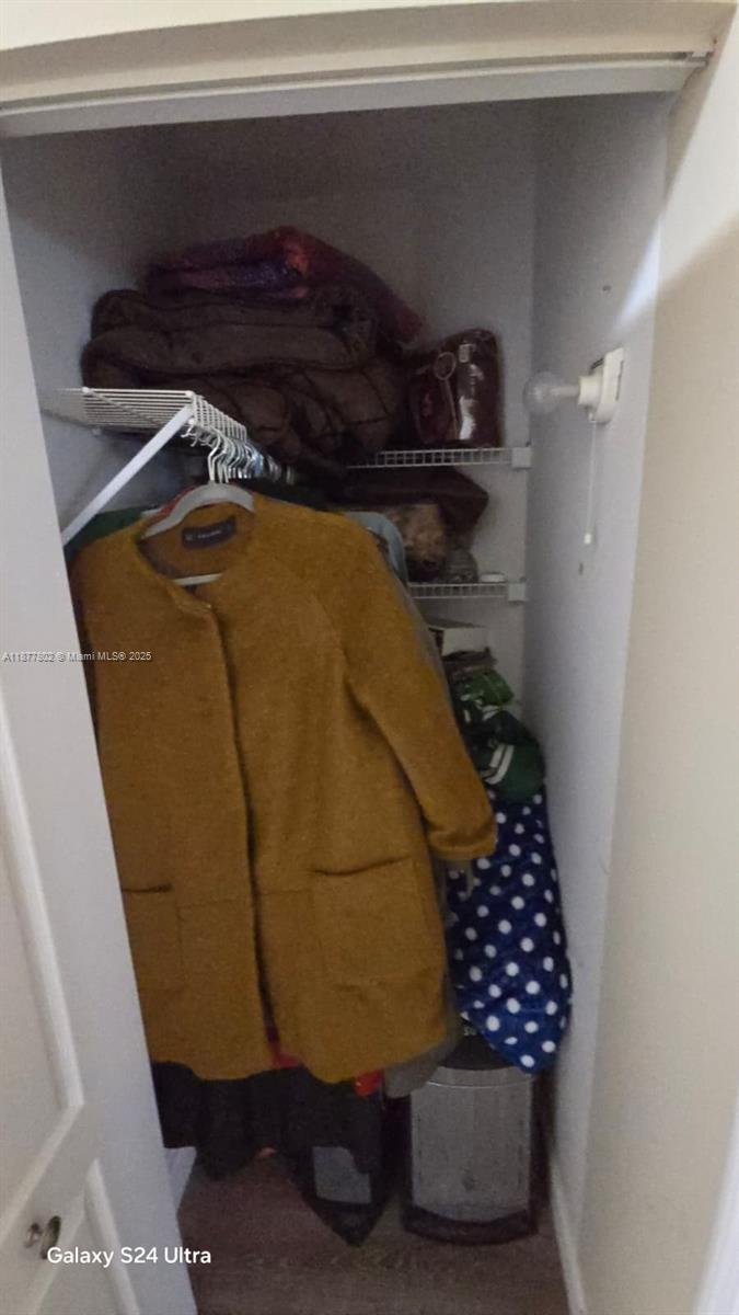 15436 SW 151st Ter Miami, FL 33196