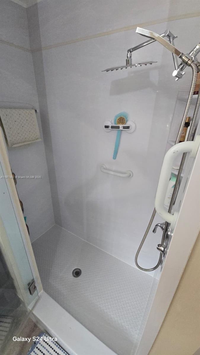 15436 SW 151st Ter Miami, FL 33196