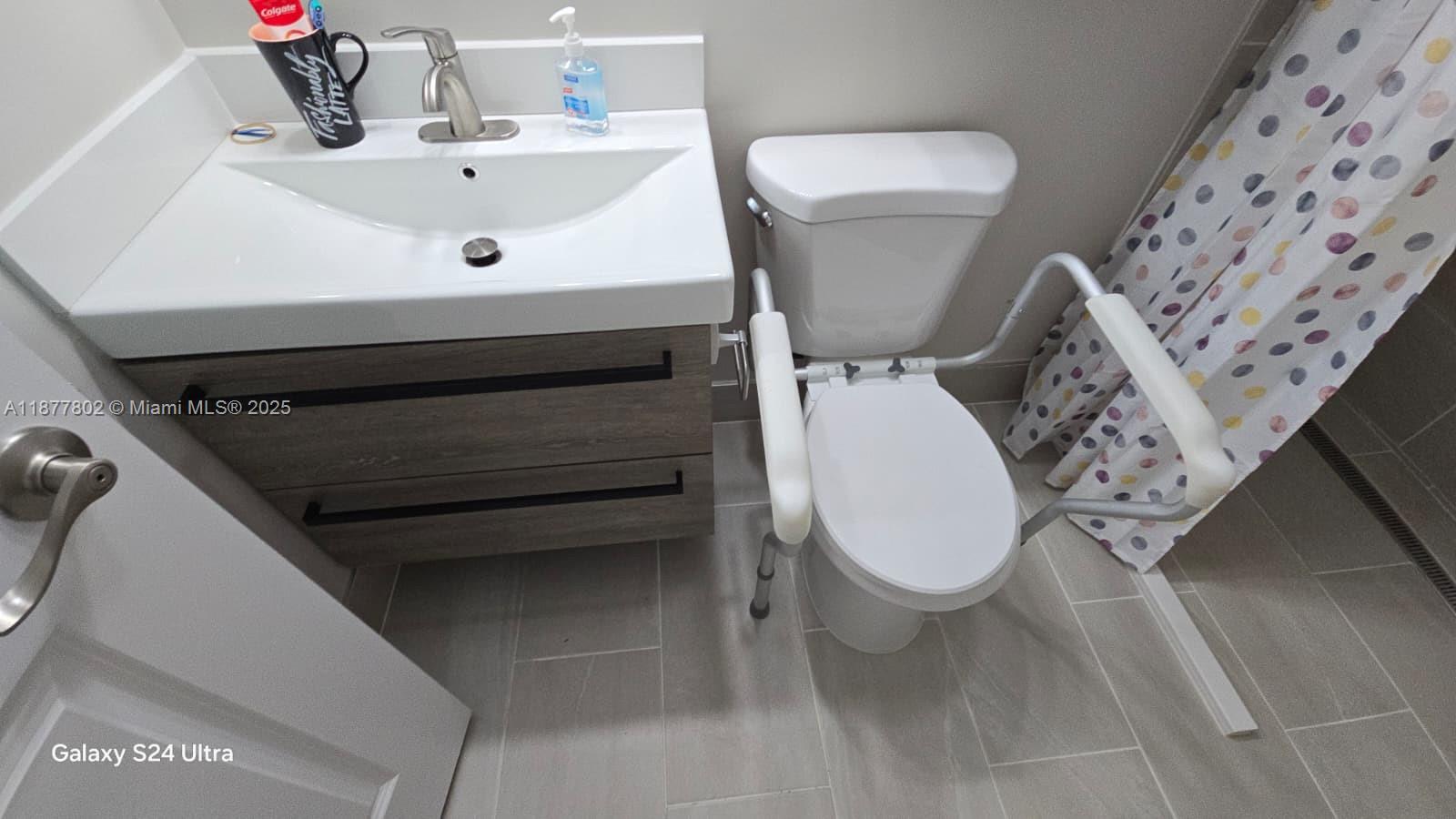 15436 SW 151st Ter Miami, FL 33196