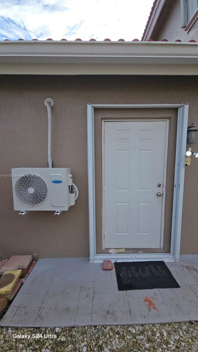 15436 SW 151st Ter Miami, FL 33196