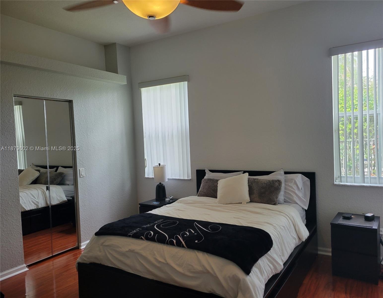 1569 Winterberry Ln Weston, FL 33327