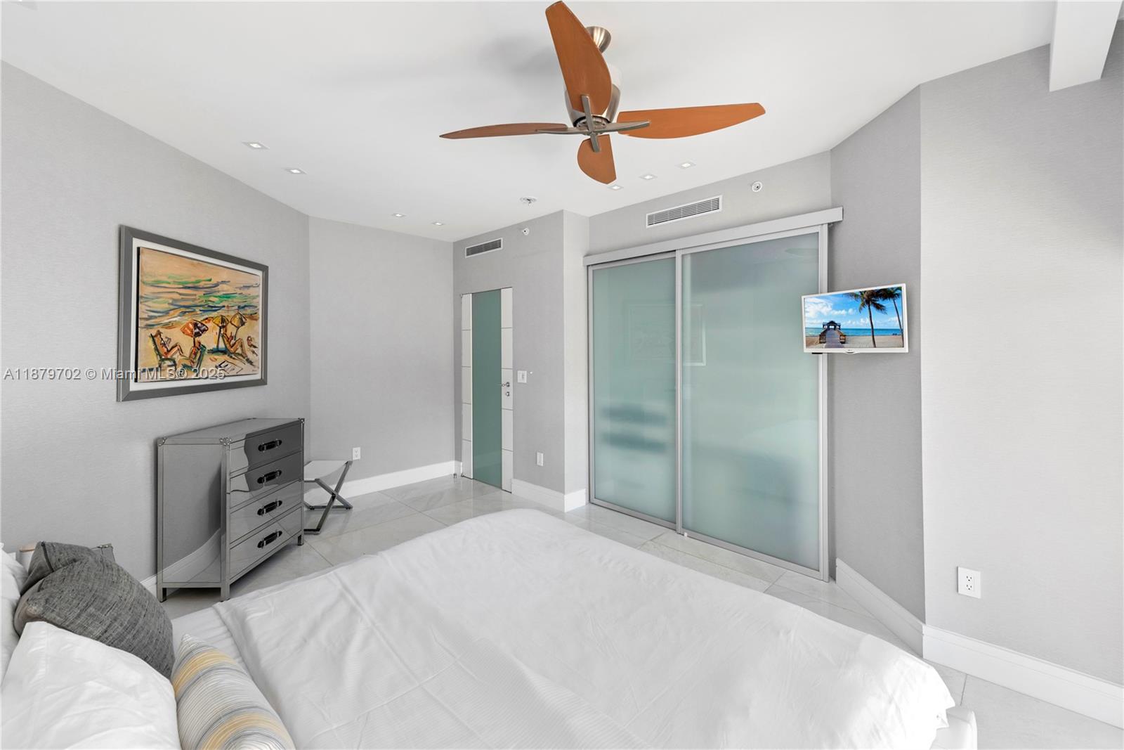 15512 Fisher Is Dr #15512 Miami Beach, FL 33109