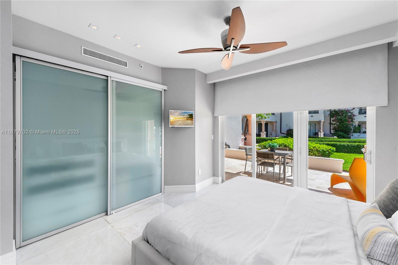 15512 Fisher Is Dr #15512 Miami Beach, FL 33109