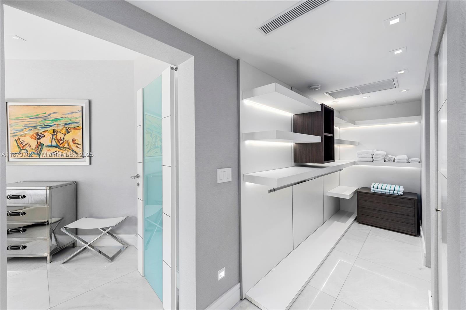 15512 Fisher Is Dr #15512 Miami Beach, FL 33109