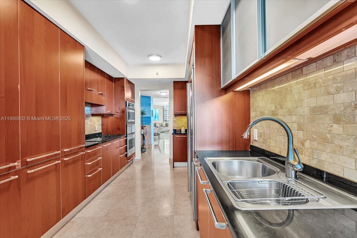 3101 S Ocean Dr #2307 Hollywood, FL 33019