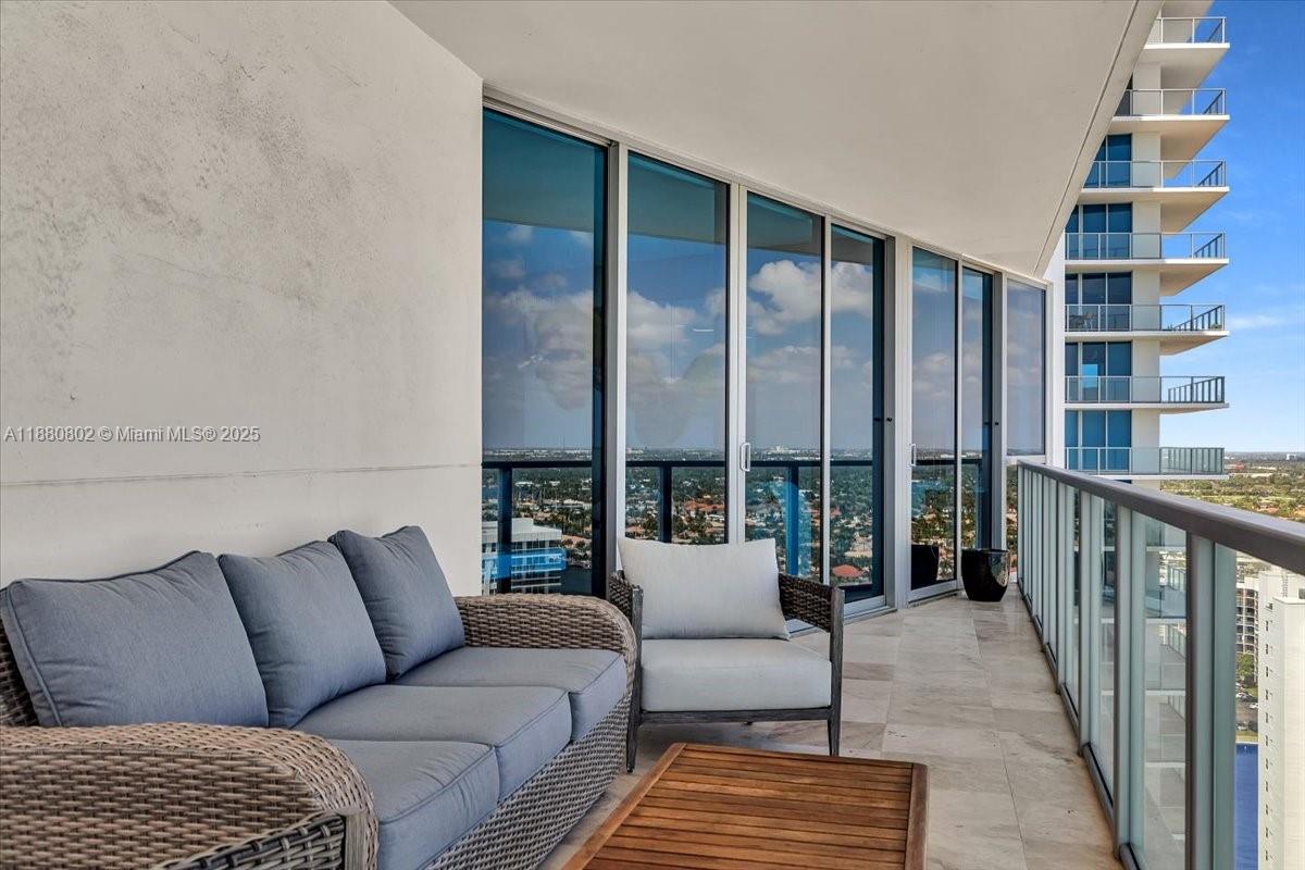 3101 S Ocean Dr #2307 Hollywood, FL 33019