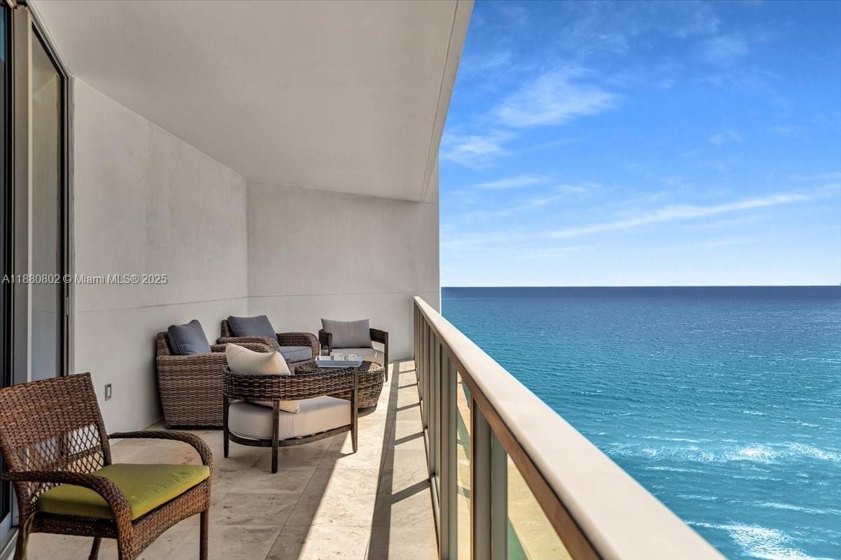 3101 S Ocean Dr #2307 Hollywood, FL 33019