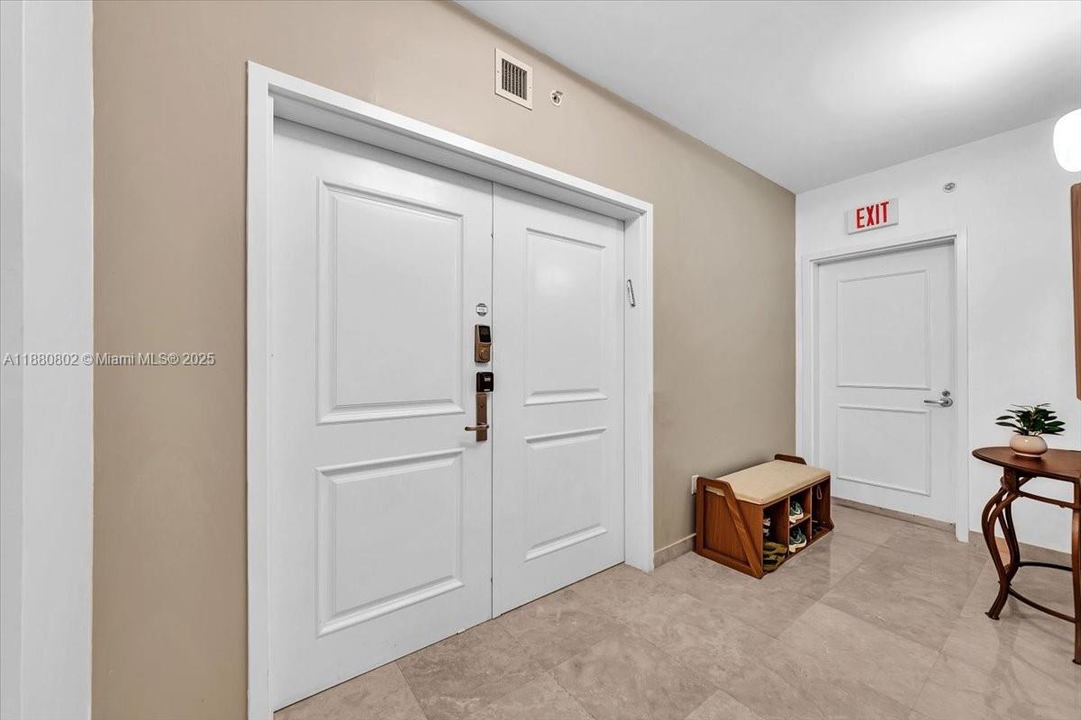 3101 S Ocean Dr #2307 Hollywood, FL 33019