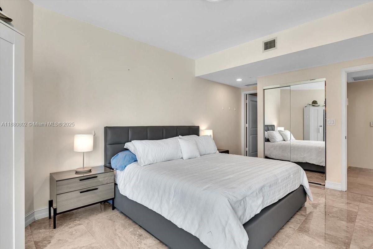 3101 S Ocean Dr #2307 Hollywood, FL 33019