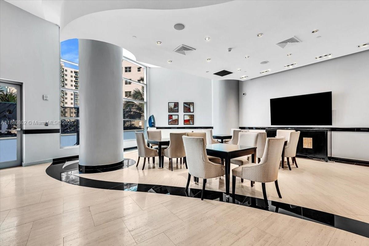 3101 S Ocean Dr #2307 Hollywood, FL 33019