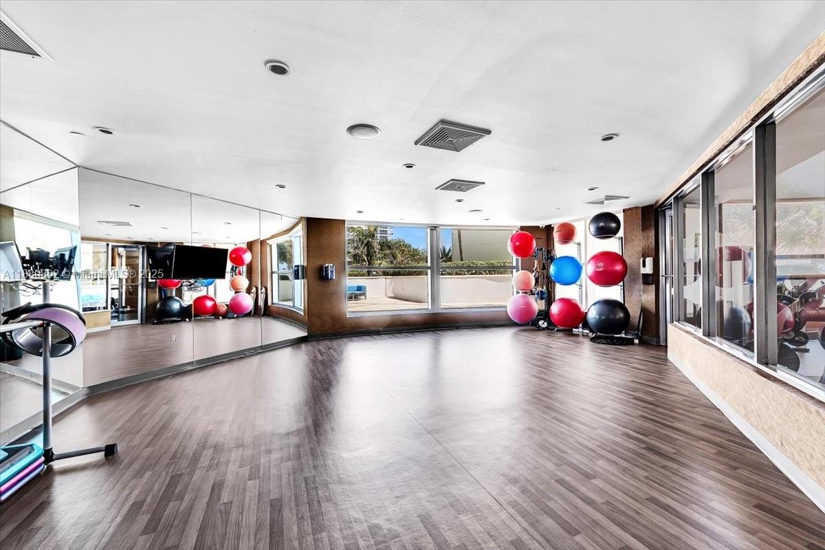 3101 S Ocean Dr #2307 Hollywood, FL 33019