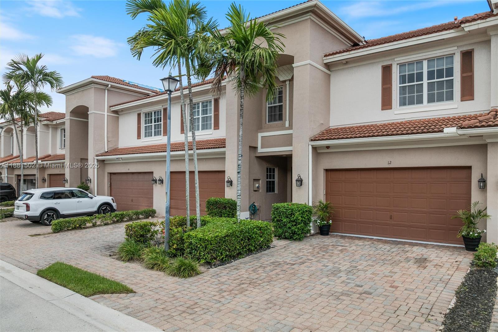 12 Nottingham Pl