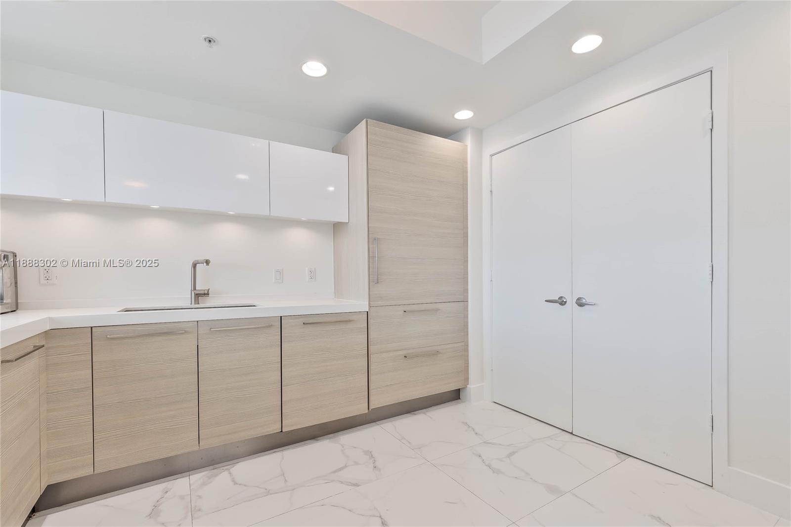 image Marina Palms North21