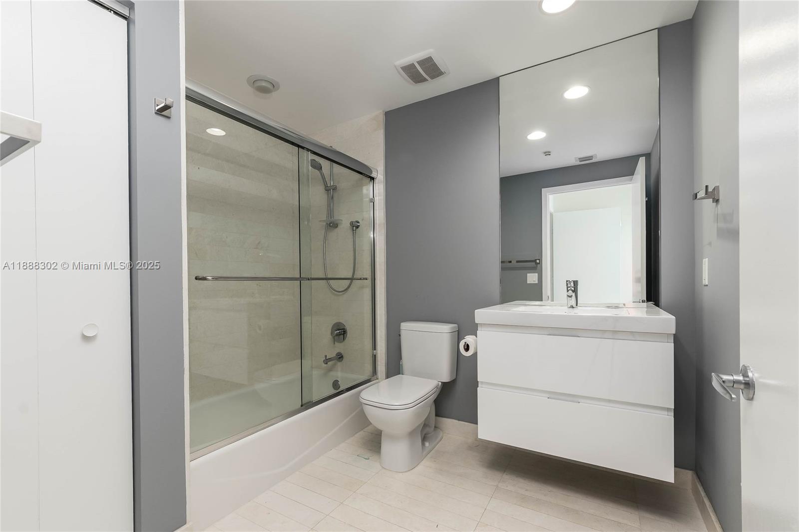 image Marina Palms North24