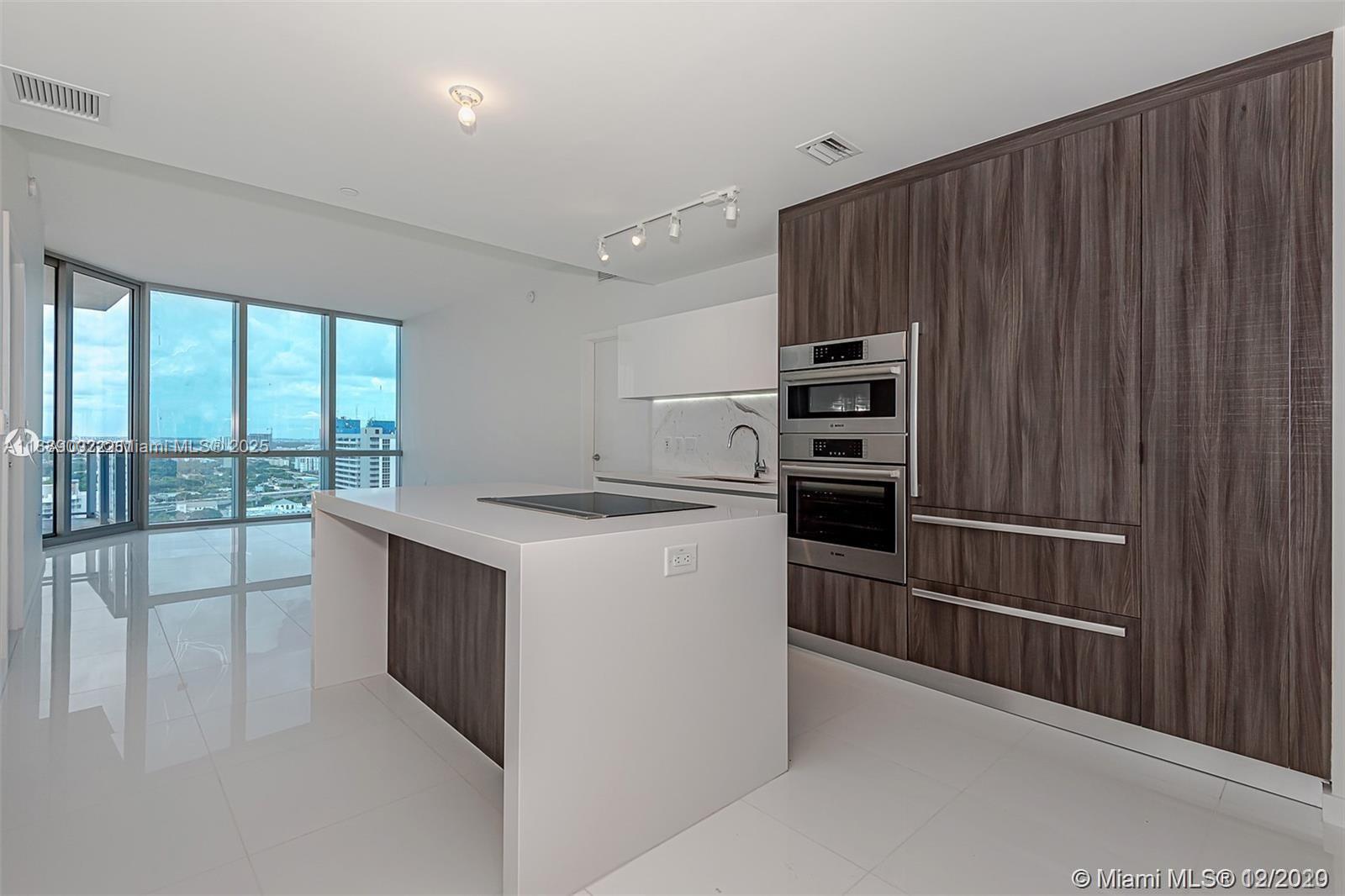 851 NE 1st Ave #1608