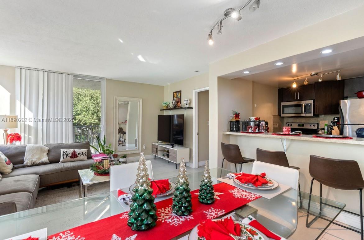 image Madison Downtown Condo1