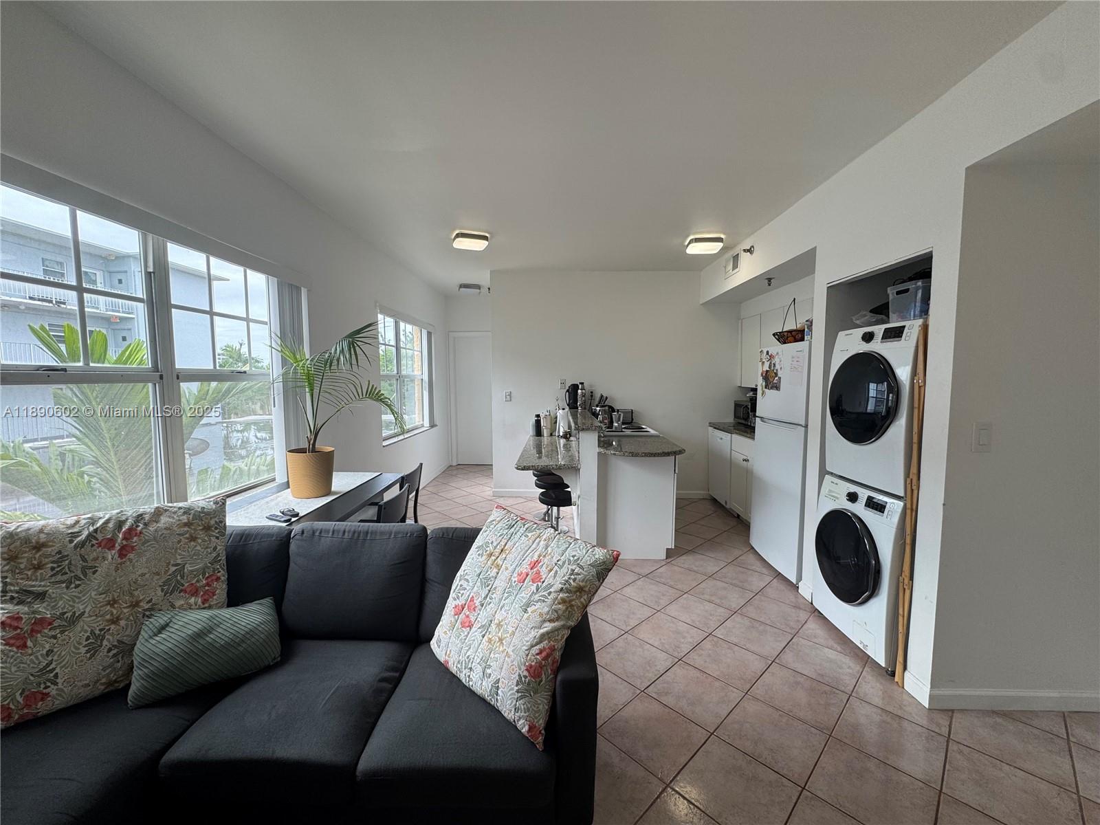 1255 Pennsylvania Ave #307