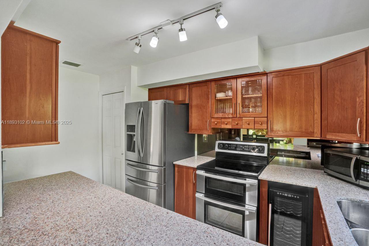 6605 SW 55th Ln South Miami, FL 33155