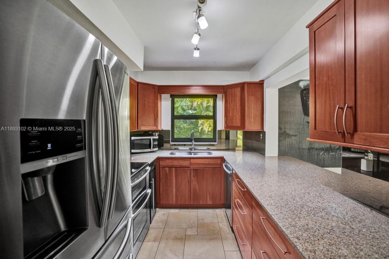 6605 SW 55th Ln South Miami, FL 33155