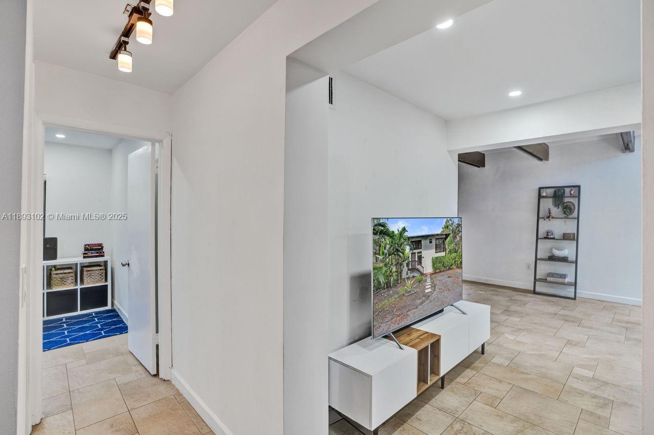 6605 SW 55th Ln South Miami, FL 33155