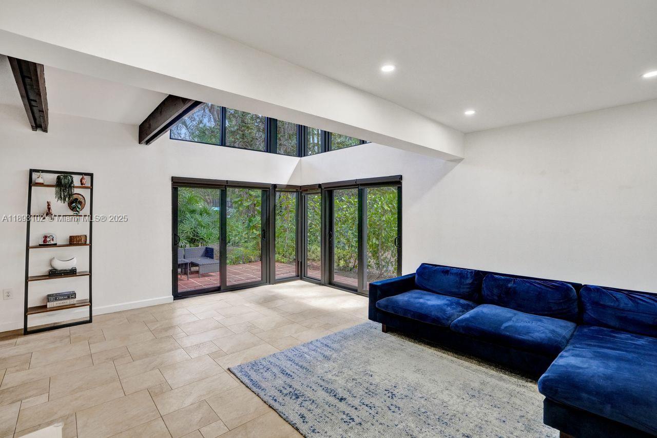 6605 SW 55th Ln South Miami, FL 33155