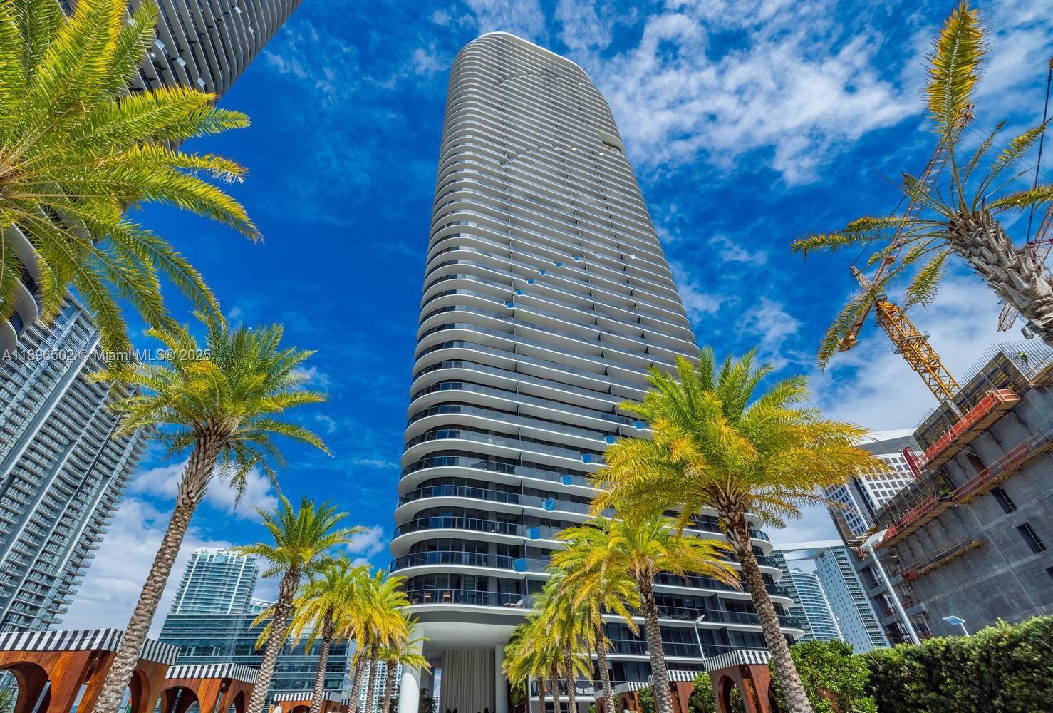 image Sls Lux Brickell15