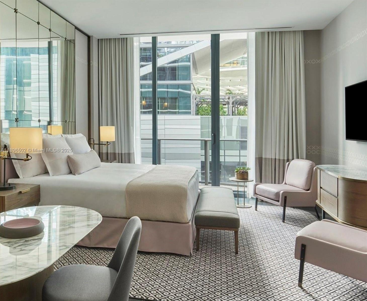image Sls Lux Brickell1