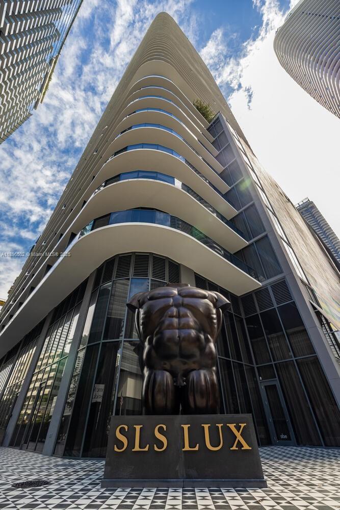 image Sls Lux Brickell19