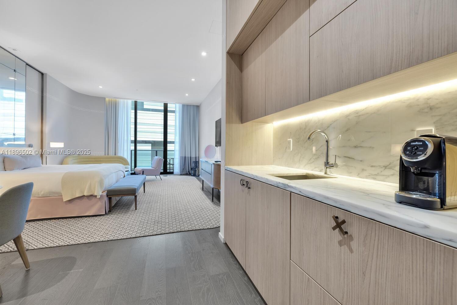 image Sls Lux Brickell5