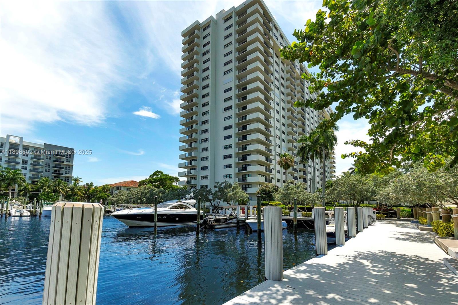 3200 Port Royale Dr N #803