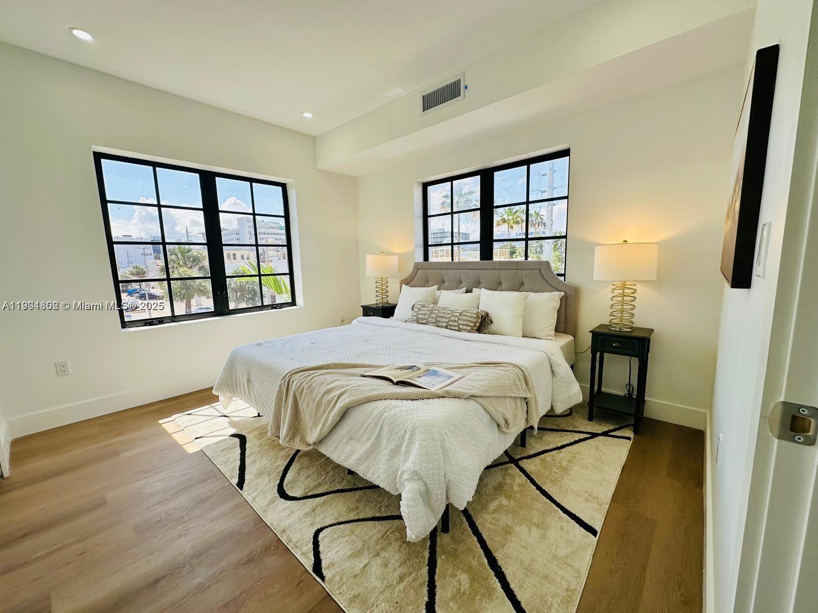 1619 Jefferson Ave #303