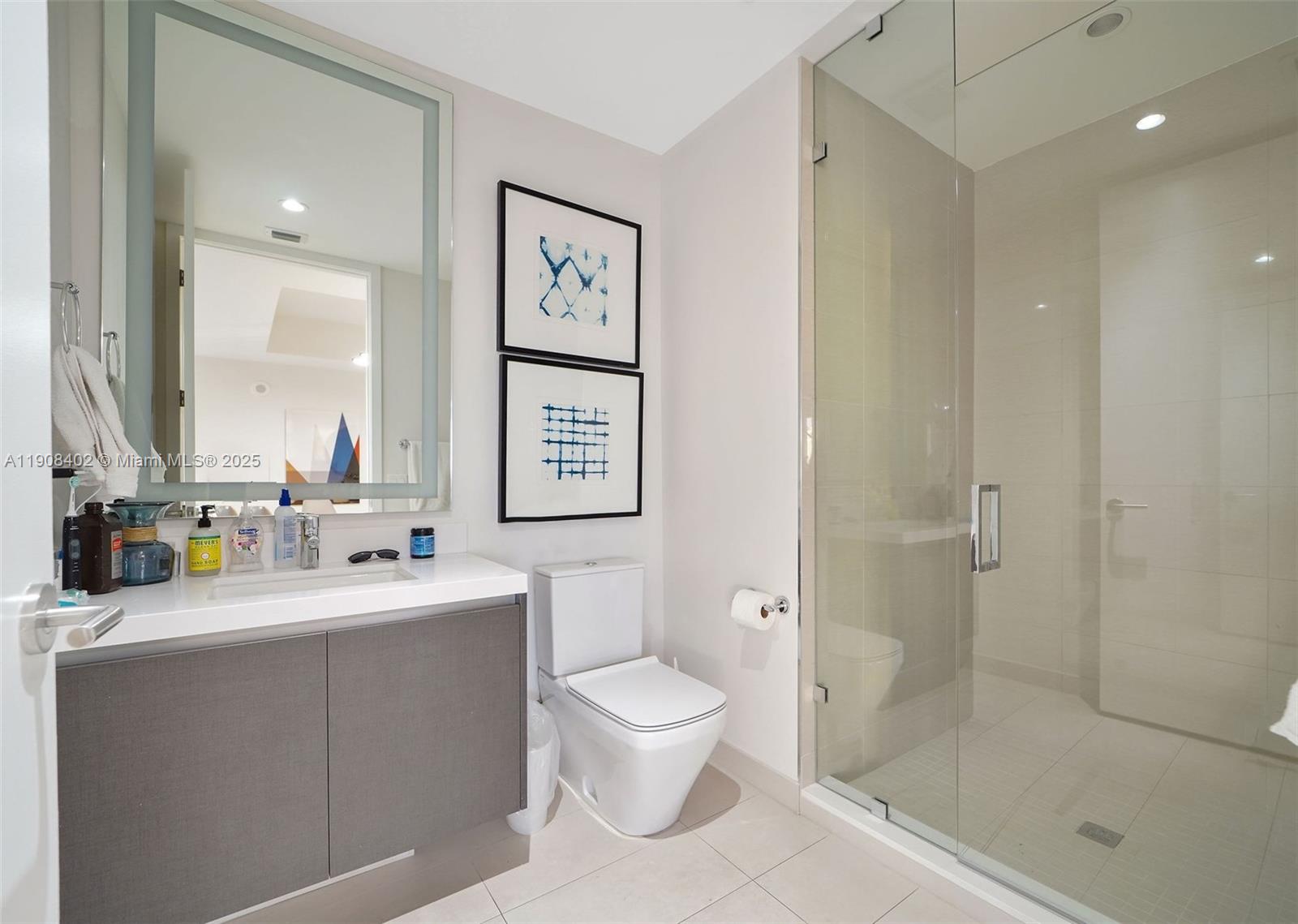 851 NE 1st Ave #4612 Miami, FL 33132