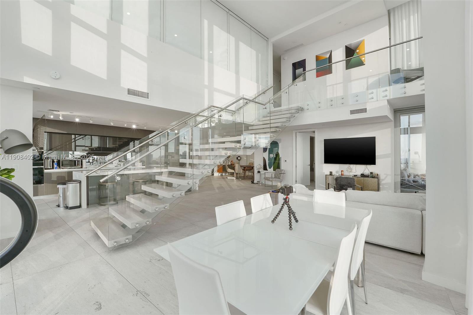 851 NE 1st Ave #4612 Miami, FL 33132