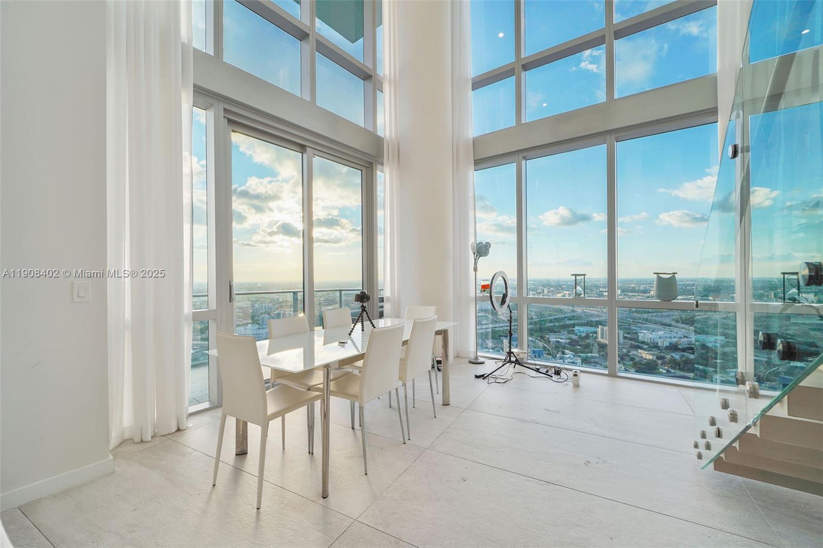 851 NE 1st Ave #4612 Miami, FL 33132