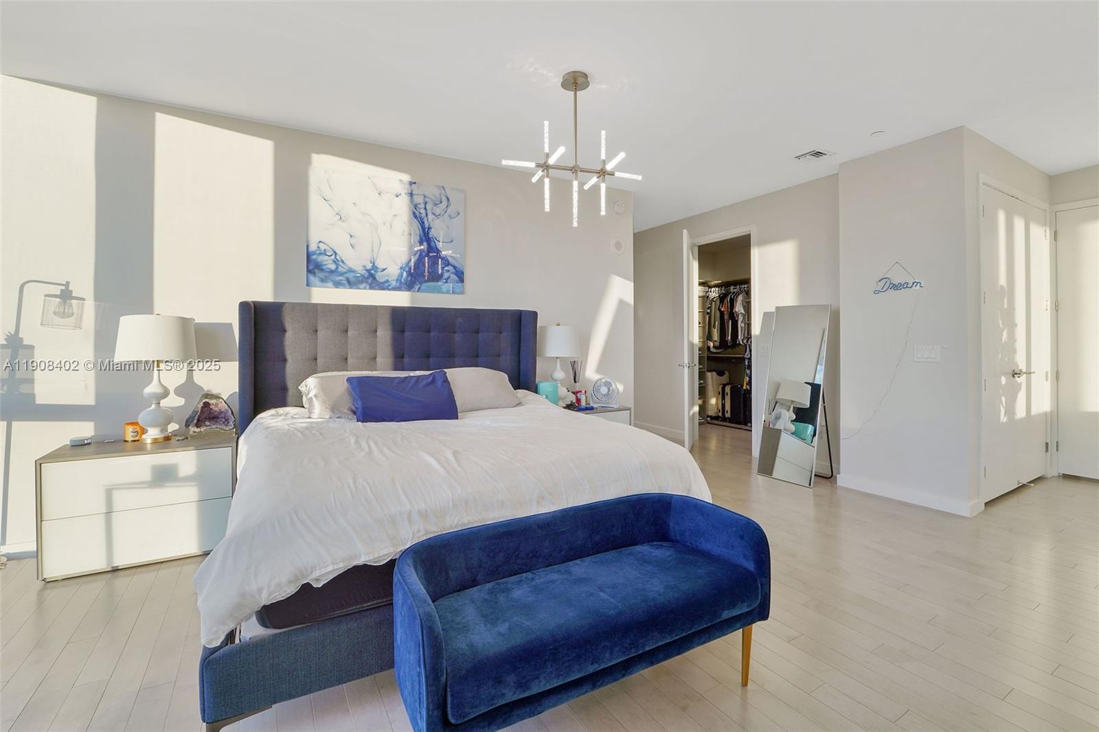 851 NE 1st Ave #4612 Miami, FL 33132