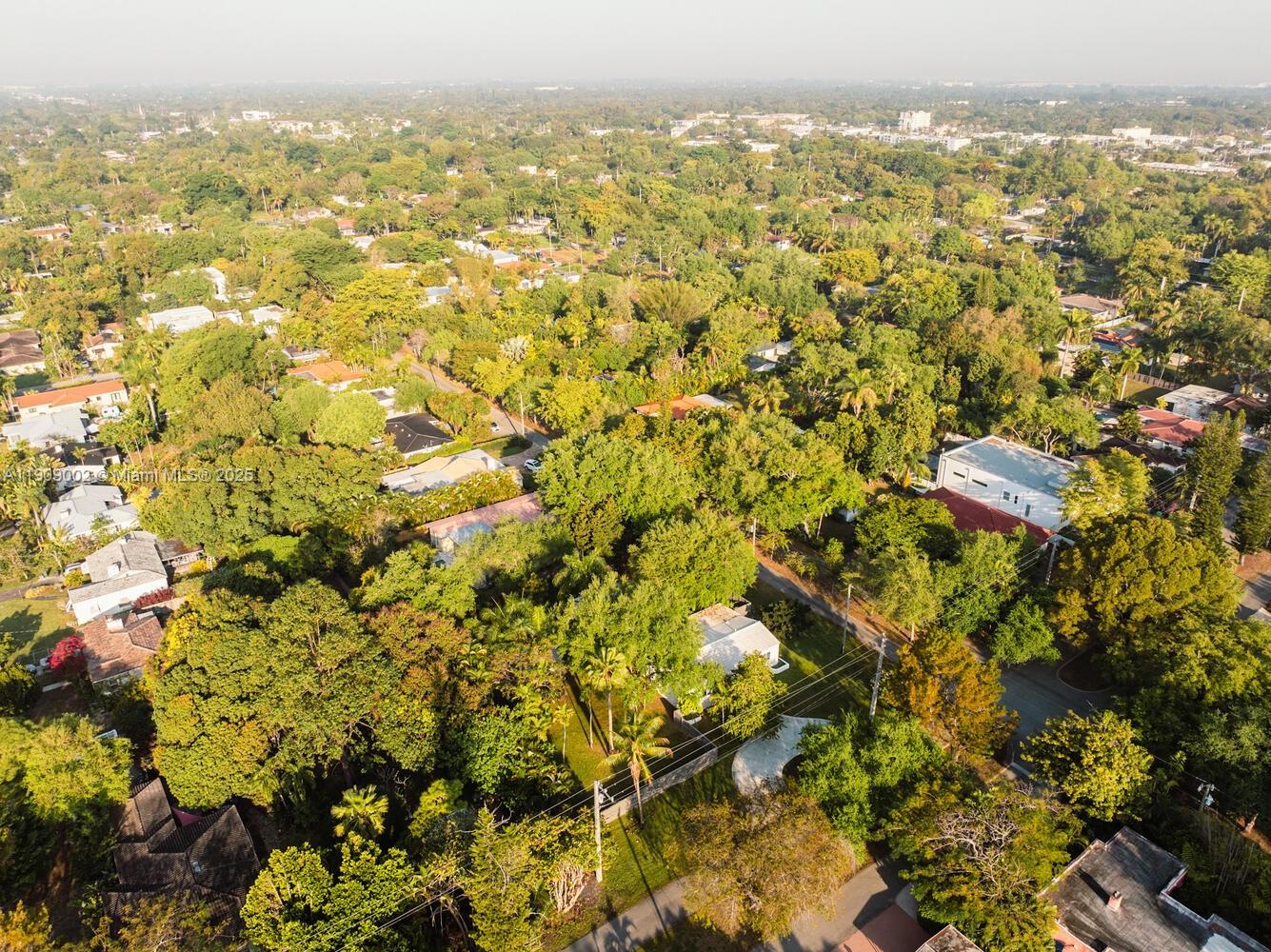 11660 NE 8th Ave Biscayne Park, FL 33161