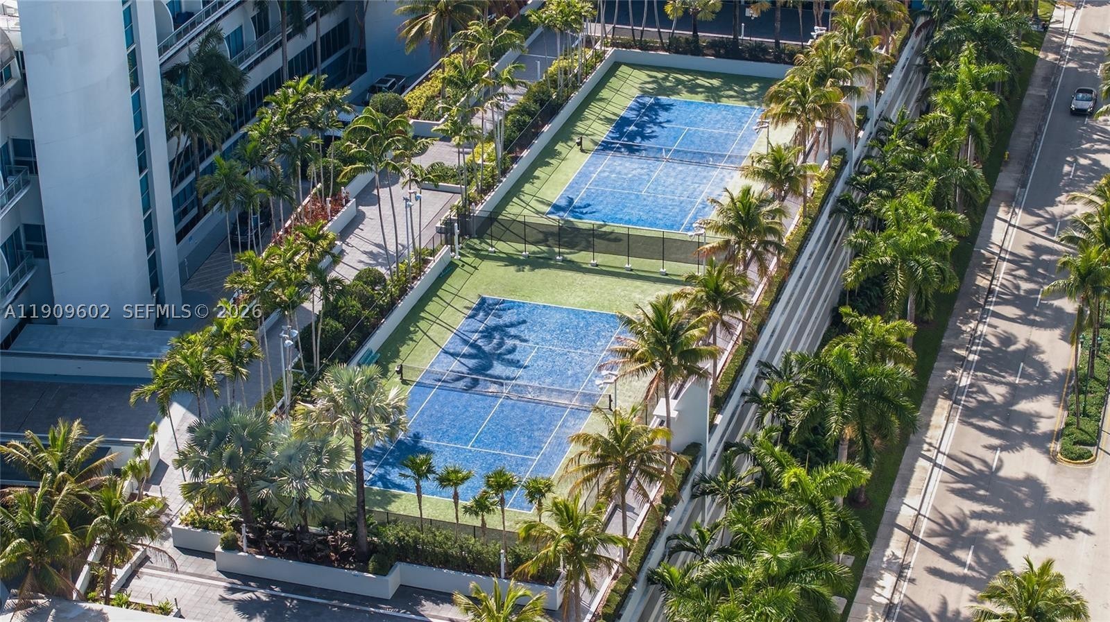 2950 NE 188th St #501 Aventura, FL 33180