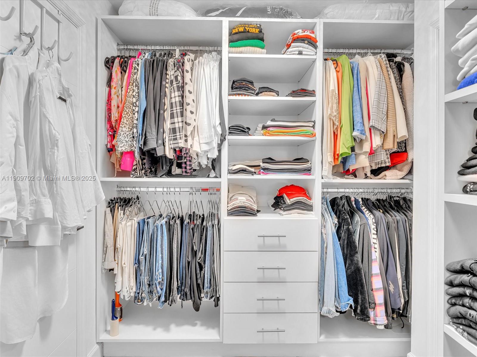 215 SE 3rd Ave #403C Hallandale Beach, FL 33009