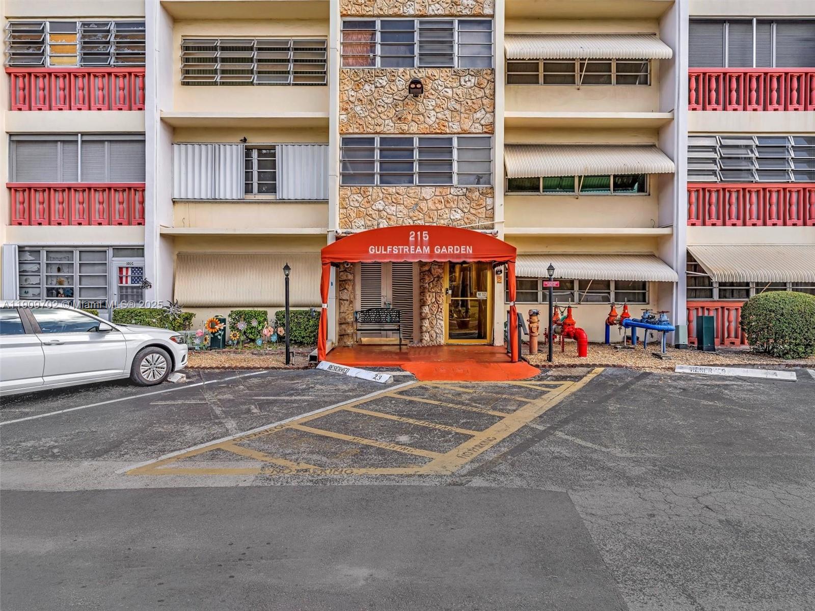 215 SE 3rd Ave #403C Hallandale Beach, FL 33009