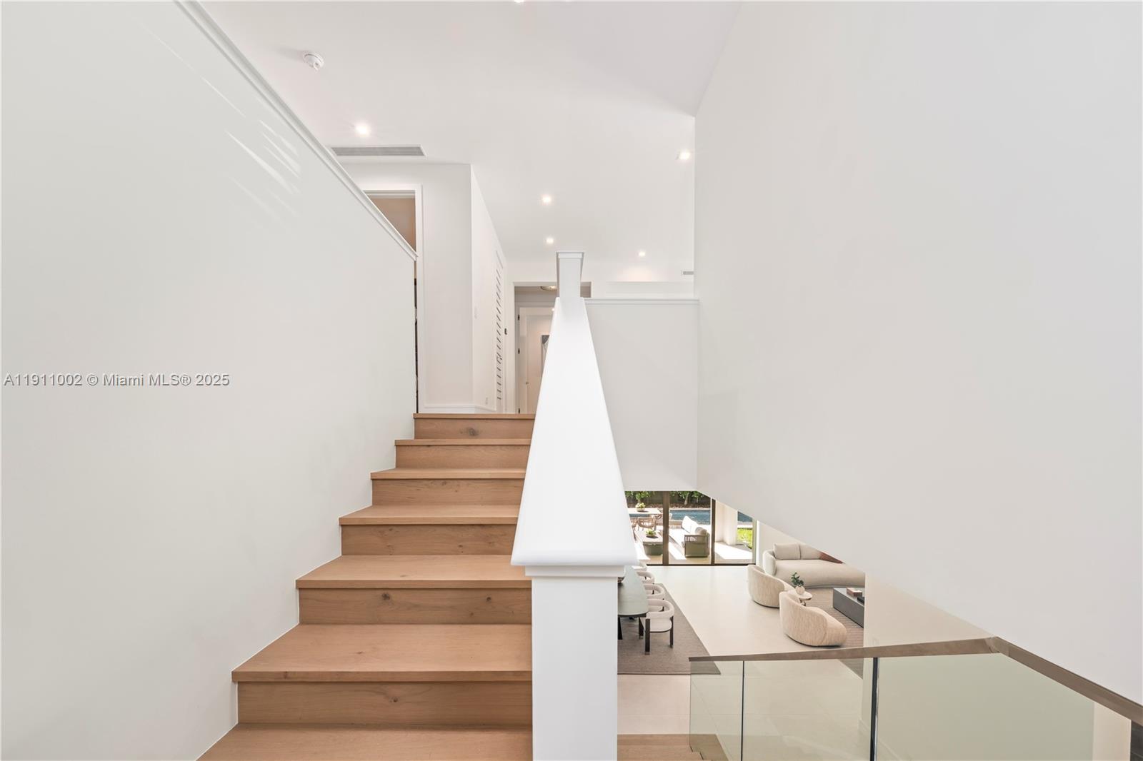 3200 Calusa St Coconut Grove, FL 33133