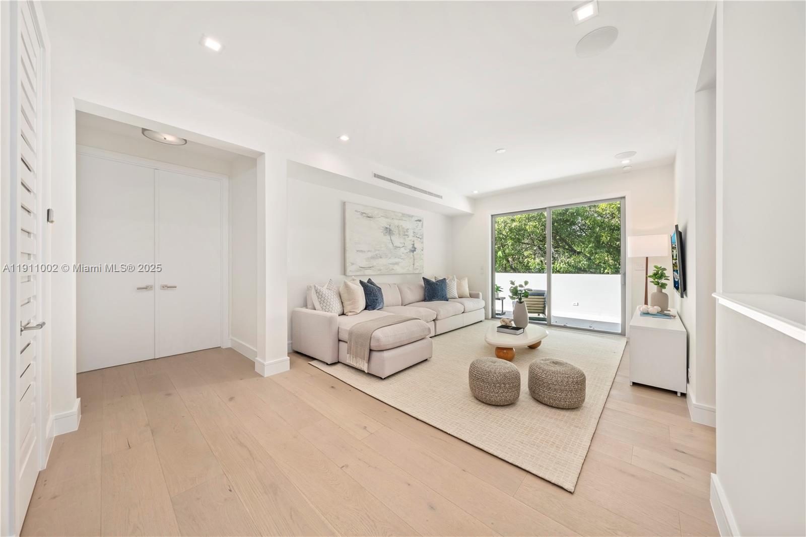 3200 Calusa St Coconut Grove, FL 33133