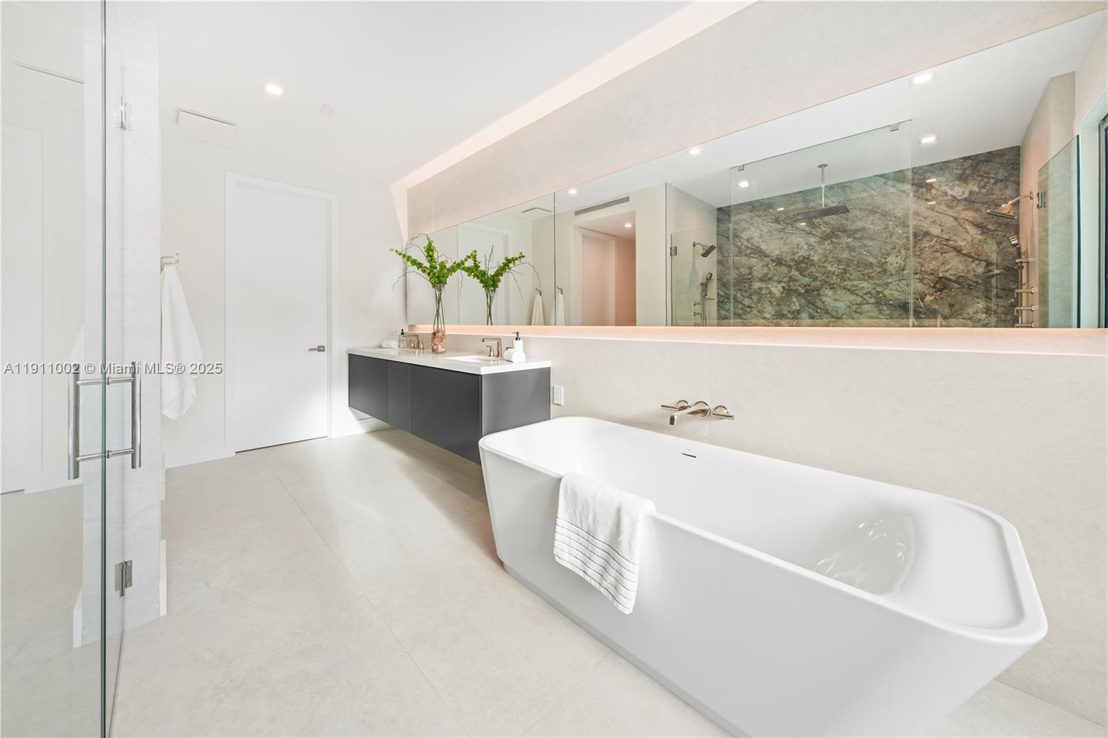 3200 Calusa St Coconut Grove, FL 33133