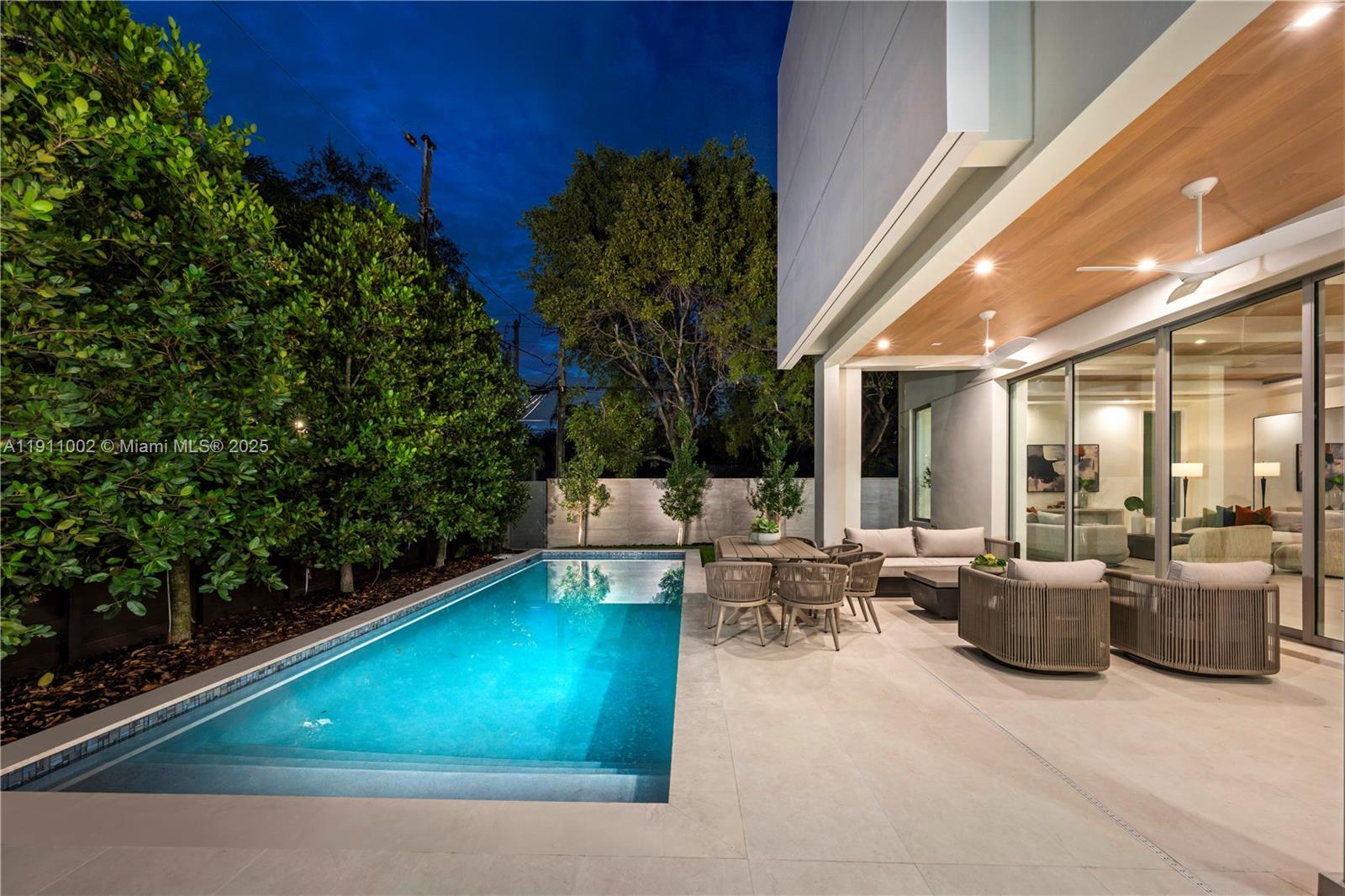 3200 Calusa St Coconut Grove, FL 33133