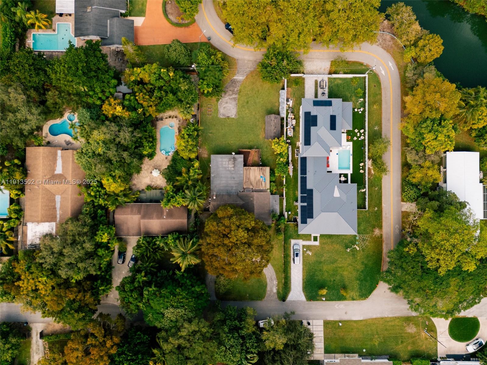 6551 SW 75th Ter South Miami, FL 33143