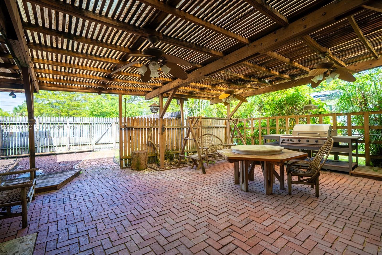 6551 SW 75th Ter South Miami, FL 33143